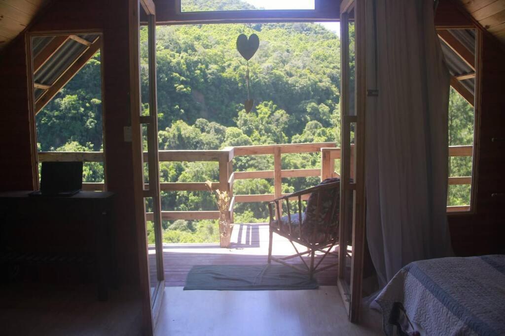 Na Montanha Com Vista Cascata Saojudas *